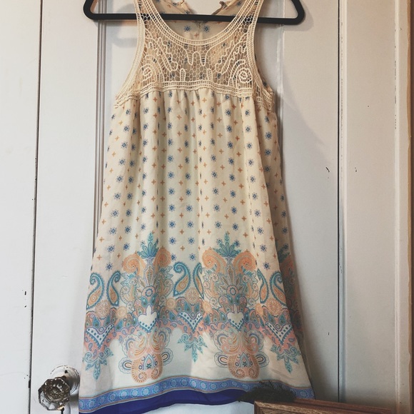 Flowy Boho Dress - Picture 1 of 1